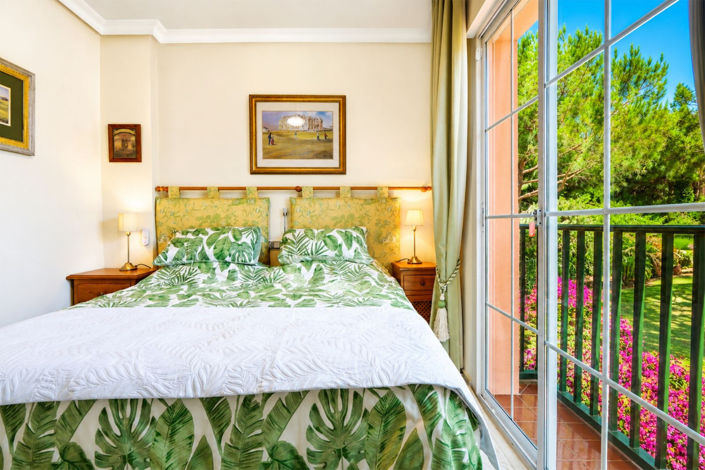 Image No.11-2 Bed Semi-Detached for sale