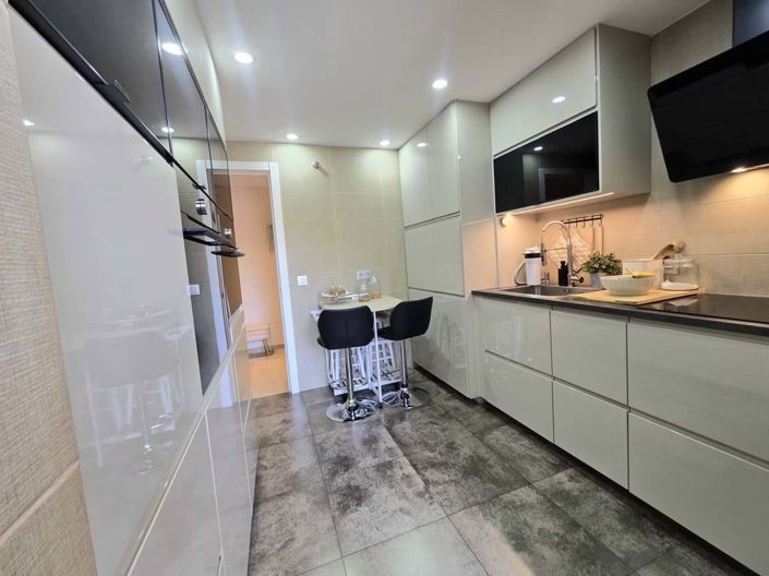 Image No.11-3 Bed Apartment for sale