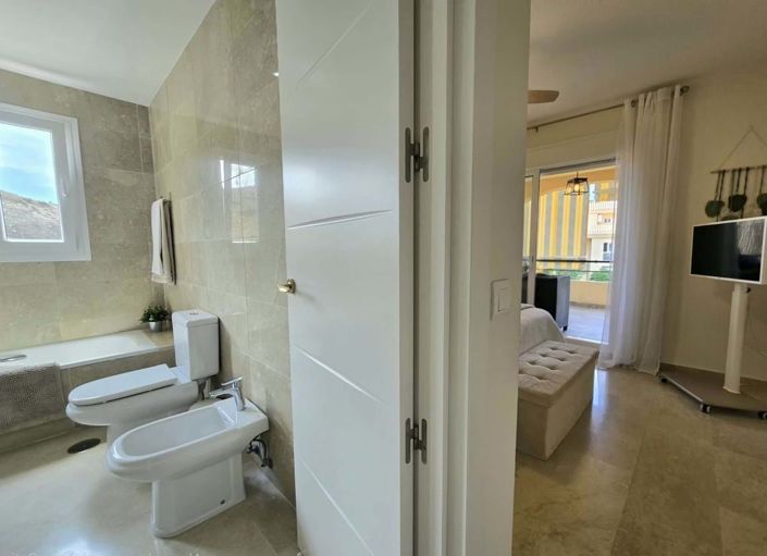 Image No.23-3 Bed Apartment for sale