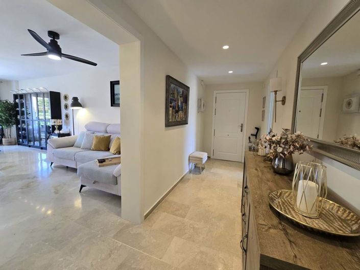 Image No.8-3 Bed Apartment for sale
