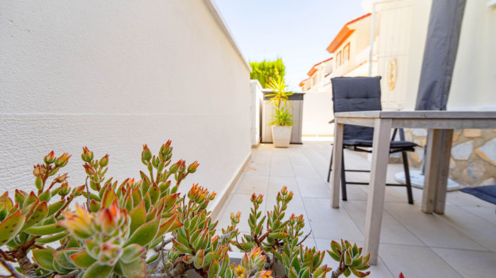 Image No.23-3 Bed Townhouse for sale