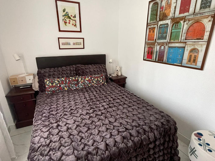 Image No.20-2 Bed Semi-Detached for sale