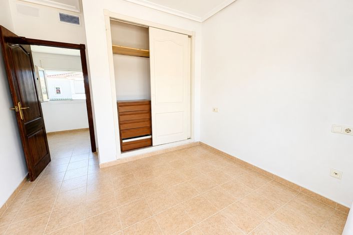 Image No.15-2 Bed Apartment for sale