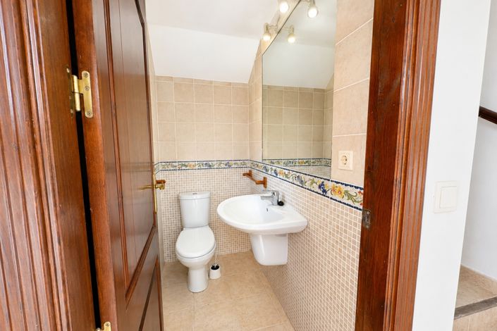Image No.20-2 Bed Apartment for sale
