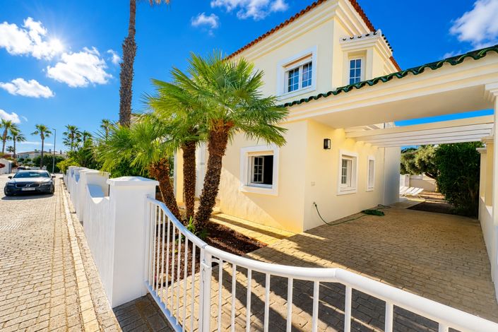 Image No.14-3 Bed Apartment for sale