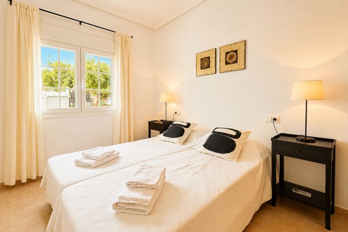 Image No.27-3 Bed Apartment for sale