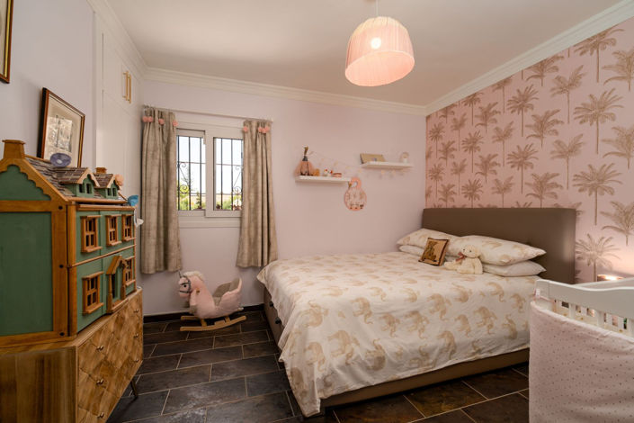 Image No.5-6 Bed Villa for sale