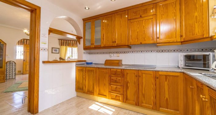 Image No.15-3 Bed Villa for sale