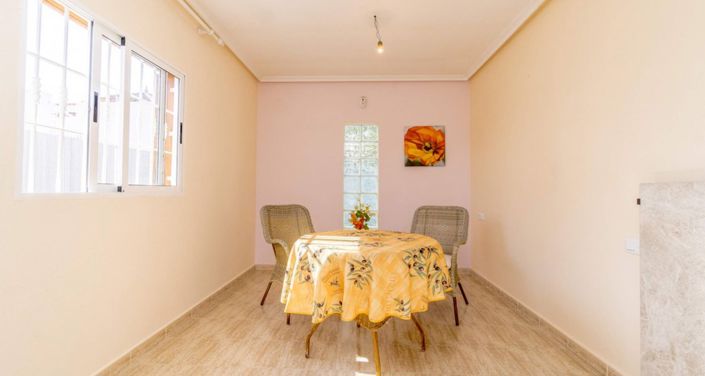 Image No.17-3 Bed Villa for sale