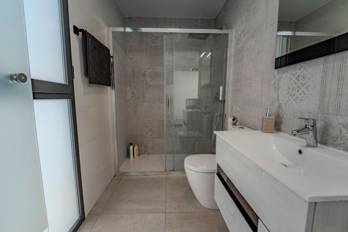 Image No.26-3 Bed Semi-Detached for sale