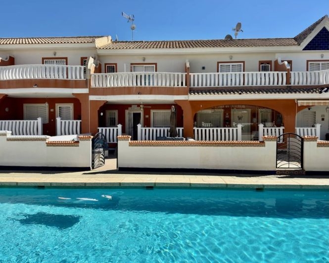 Image No.4-3 Bed Townhouse for sale