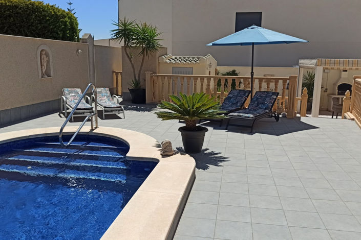 Image No.29-3 Bed Villa for sale