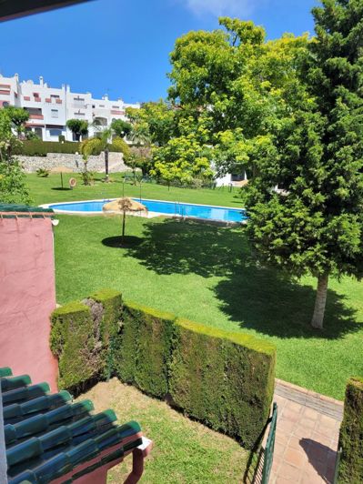 Image No.14-4 Bed Townhouse for sale