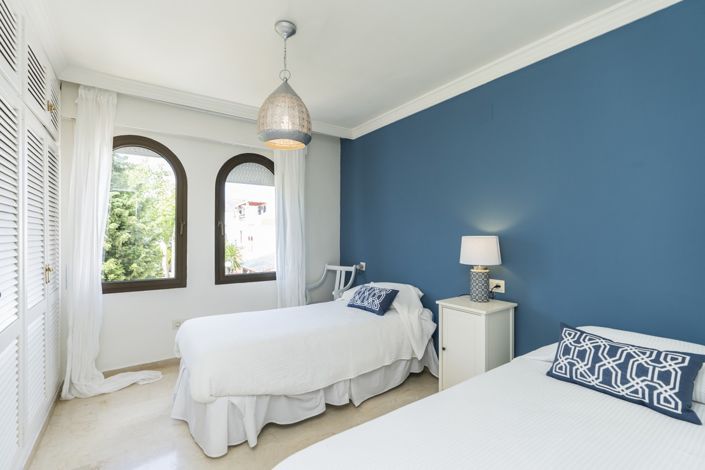 Image No.19-4 Bed Townhouse for sale