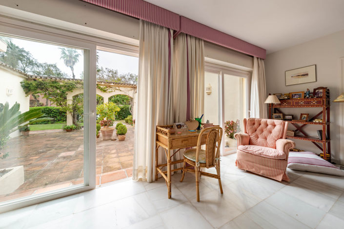 Image No.34-5 Bed Villa for sale