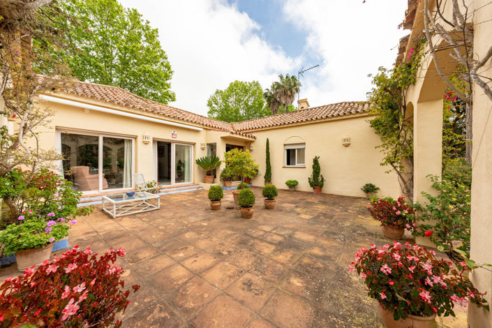 Image No.46-5 Bed Villa for sale