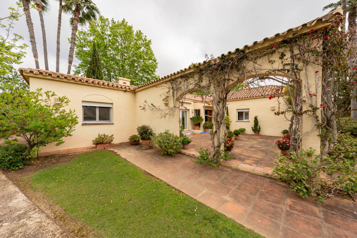 Image No.49-5 Bed Villa for sale
