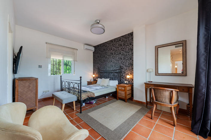 Image No.18-5 Bed Villa for sale
