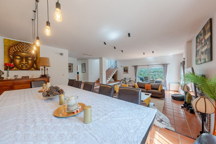 Image No.36-5 Bed Villa for sale