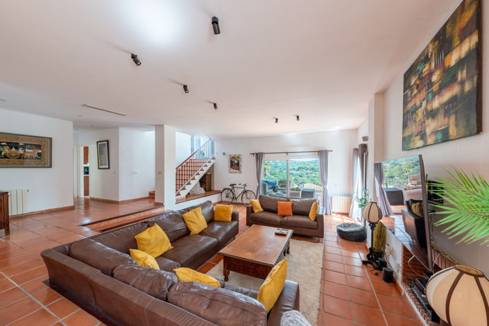 Image No.37-5 Bed Villa for sale