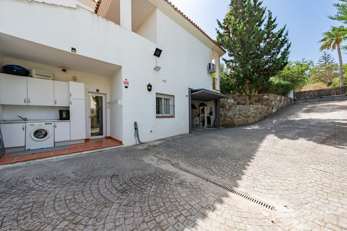 Image No.51-5 Bed Villa for sale