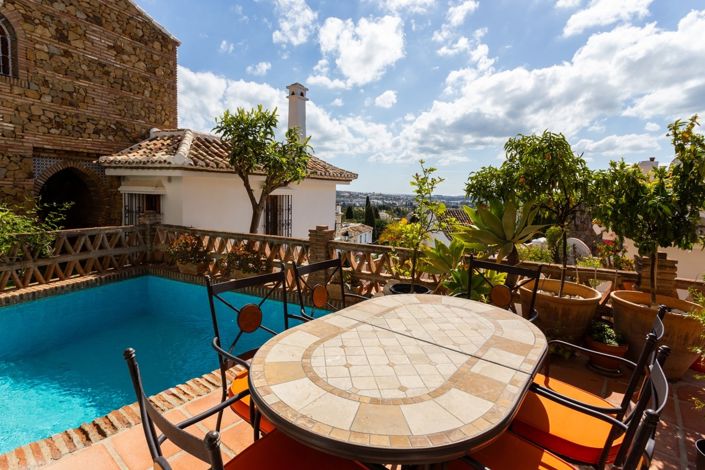 Image No.17-3 Bed Townhouse for sale
