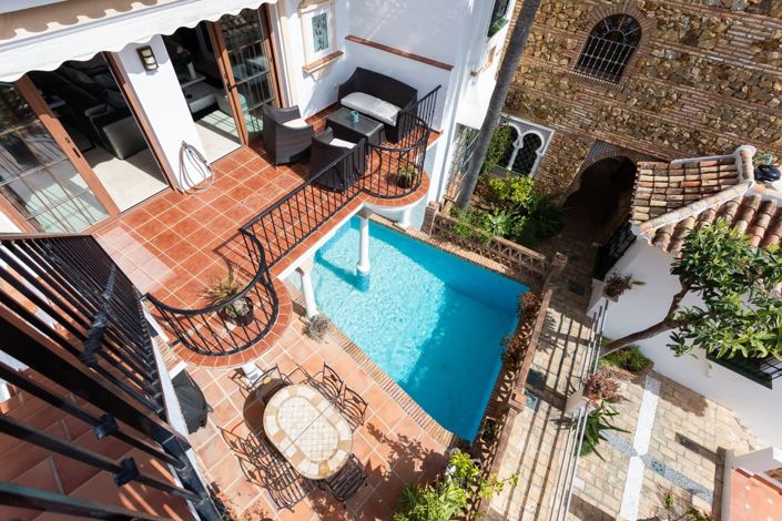 Image No.25-3 Bed Townhouse for sale