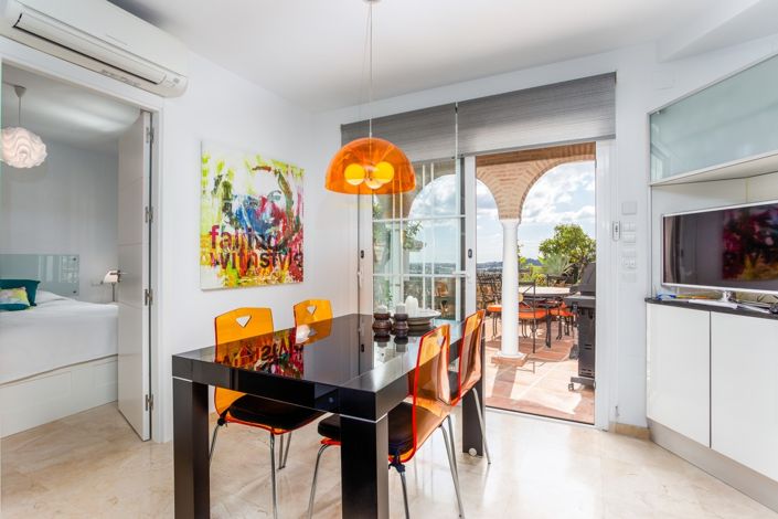 Image No.8-3 Bed Townhouse for sale
