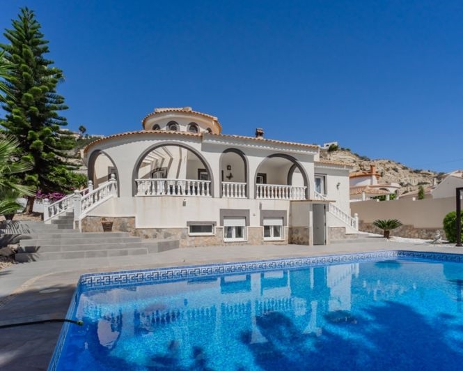 Image No.37-4 Bed Villa for sale