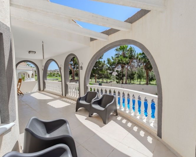 Image No.5-4 Bed Villa for sale