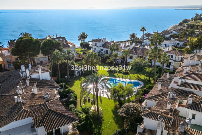 Image No.3-Maison de ville de 2 chambres à vendre à Estepona