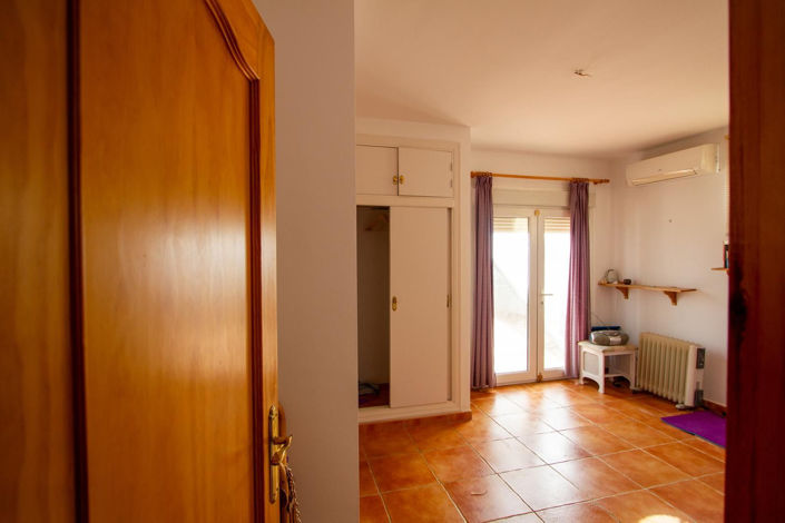 Image No.32-5 Bed Villa for sale