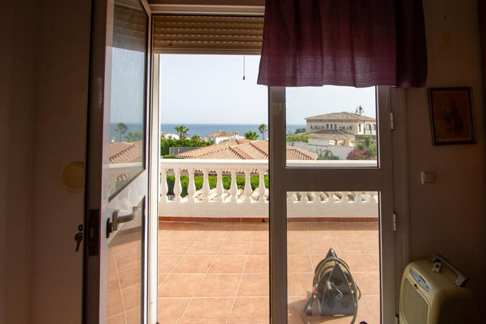Image No.36-5 Bed Villa for sale
