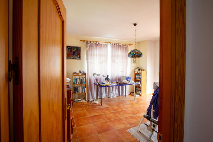 Image No.40-5 Bed Villa for sale