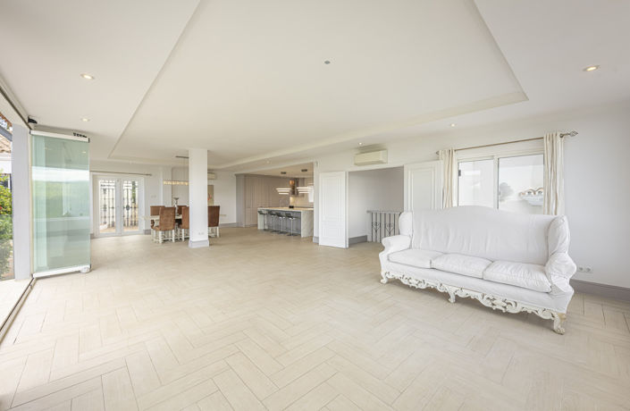 Image No.5-6 Bed Villa for sale