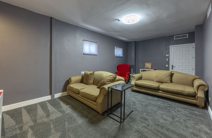 Image No.9-6 Bed Villa for sale