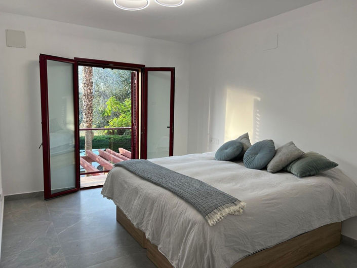 Image No.20-2 Bed Apartment for sale