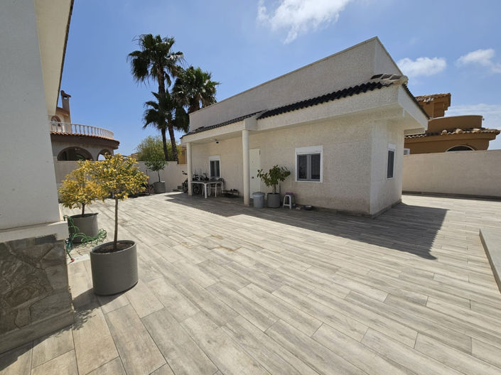 Image No.6-Villa de 4 chambres à vendre à Ciudad Quesada