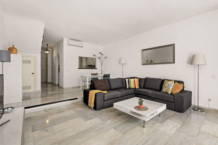 Image No.9-2 Bed Townhouse for sale