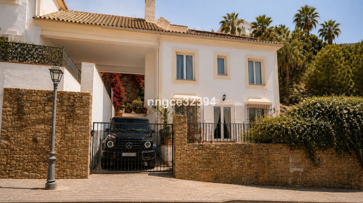 Image No.31-2 Bed Villa for sale