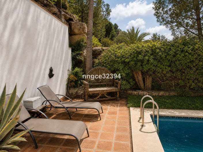 Image No.4-2 Bed Villa for sale