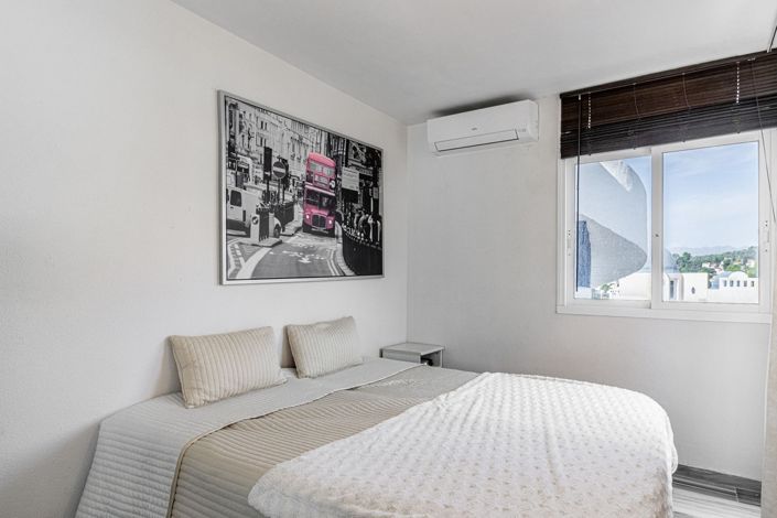 Image No.18-3 Bed Apartment for sale