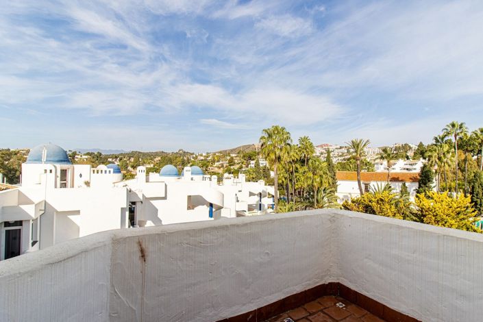 Image No.20-3 Bed Apartment for sale