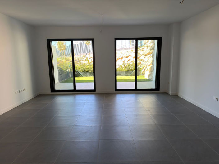 Image No.12-2 Bed Apartment for sale