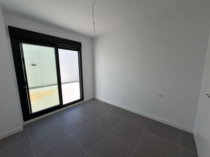 Image No.20-2 Bed Apartment for sale