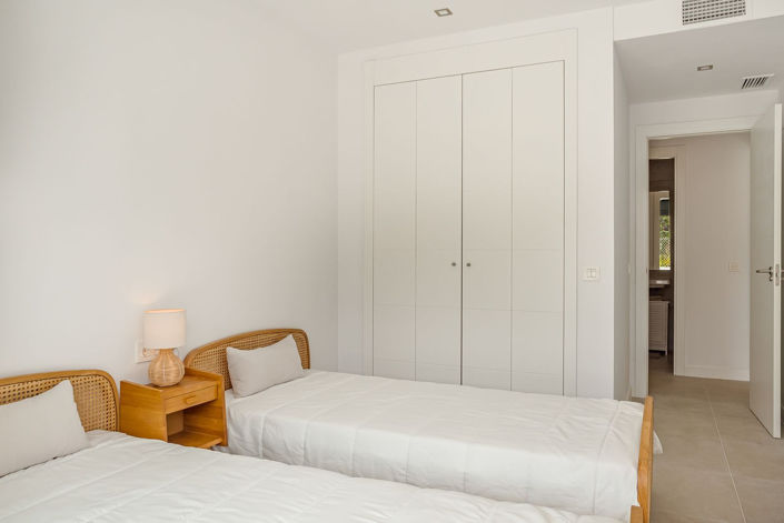 Image No.26-2 Bed Apartment for sale