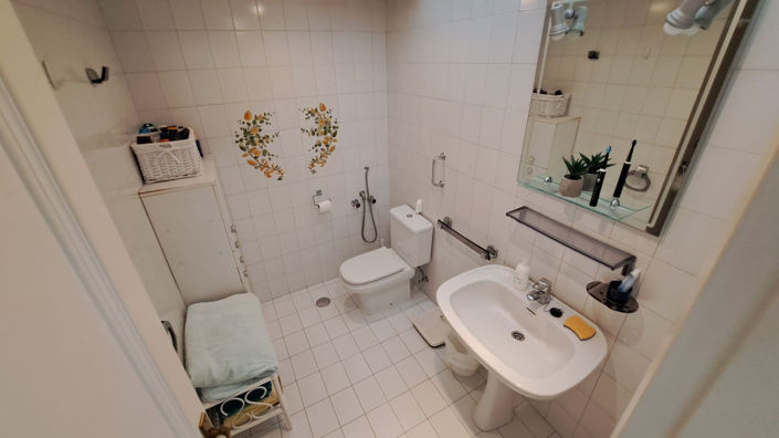 Image No.20-3 Bed Townhouse for sale