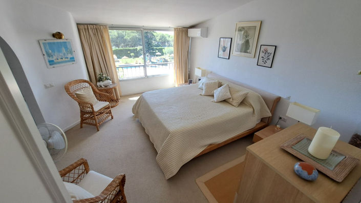 Image No.22-3 Bed Townhouse for sale