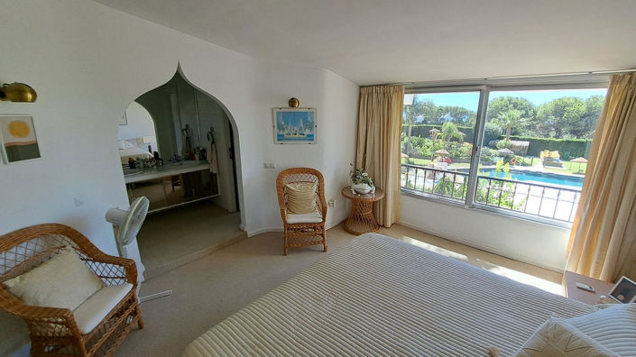 Image No.23-3 Bed Townhouse for sale