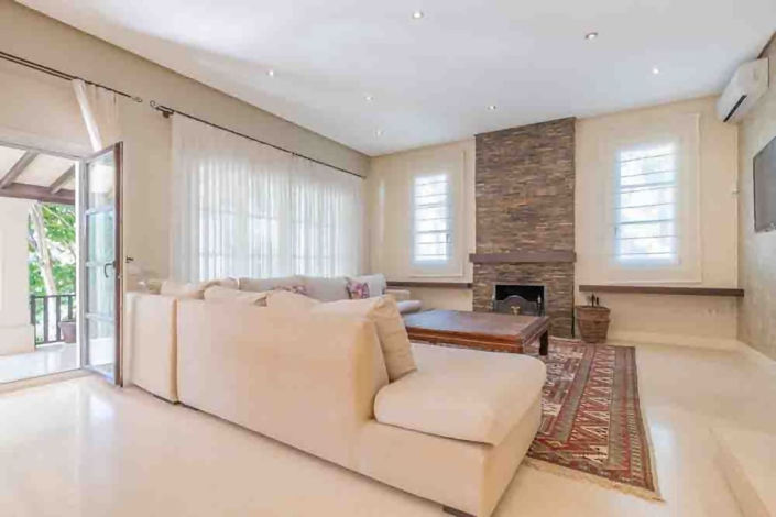 Image No.15-6 Bed Villa for sale